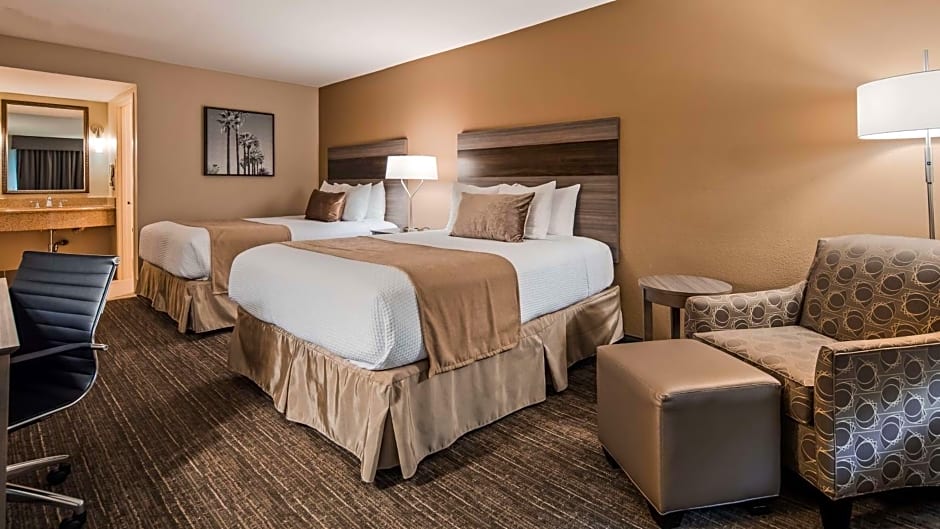 Best Western Plus Executive Inn