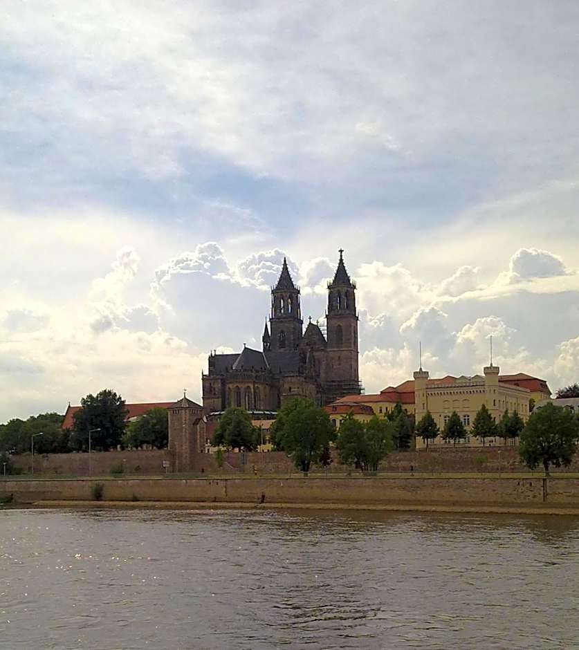 Hotel ELBRIVERA Alt Prester