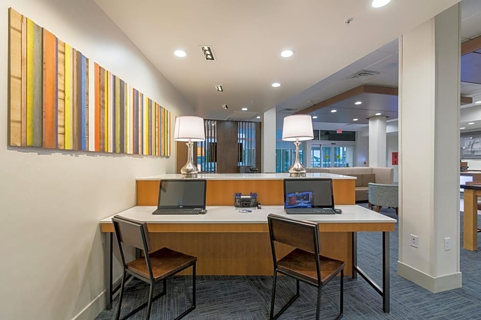 Holiday Inn Express & Suites San Marcos South By IHG