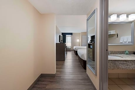 Queen Room with Two Queen Beds - Non-Smoking
