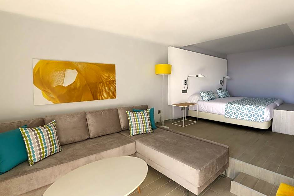 Santa Mónica Suites Hotel