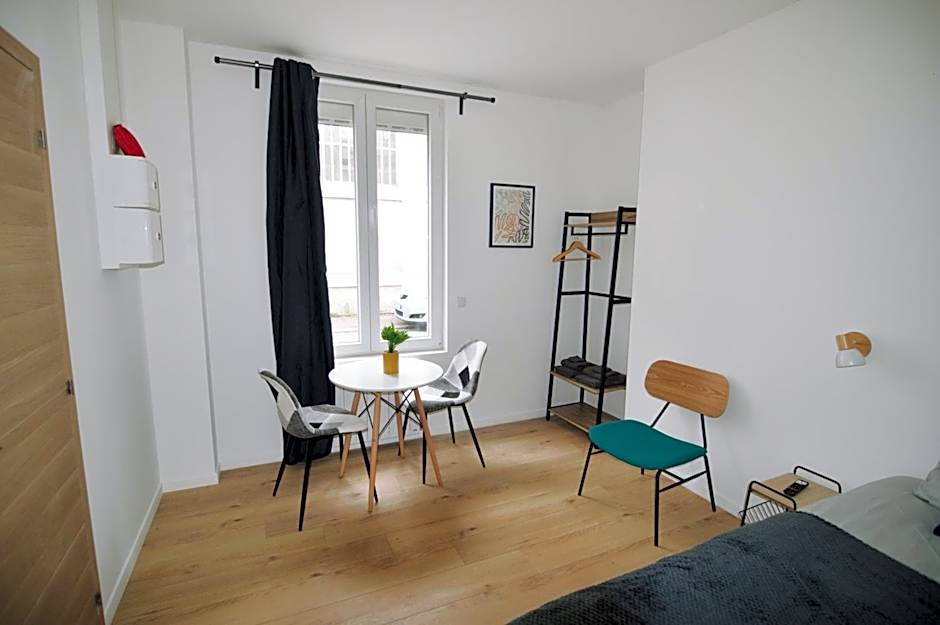 Studios Lsquare Residence AFPA