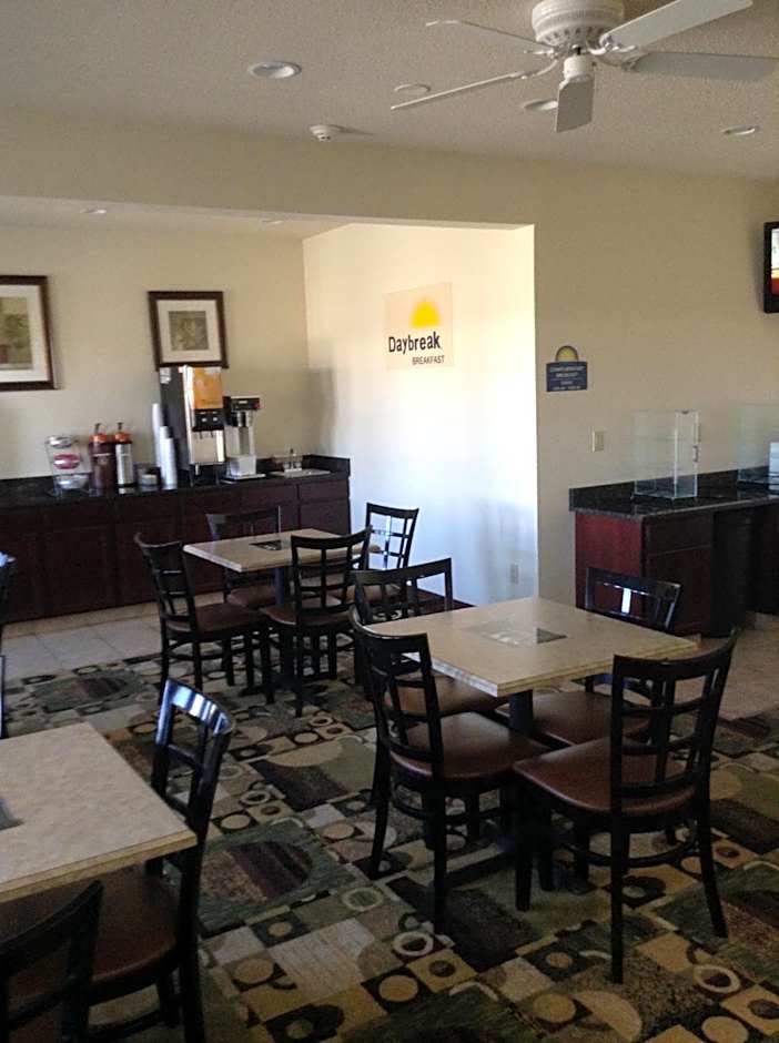 Days Inn by Wyndham Carroll