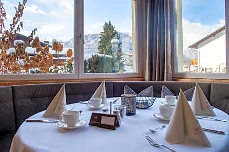 Saldur Small Active Hotel