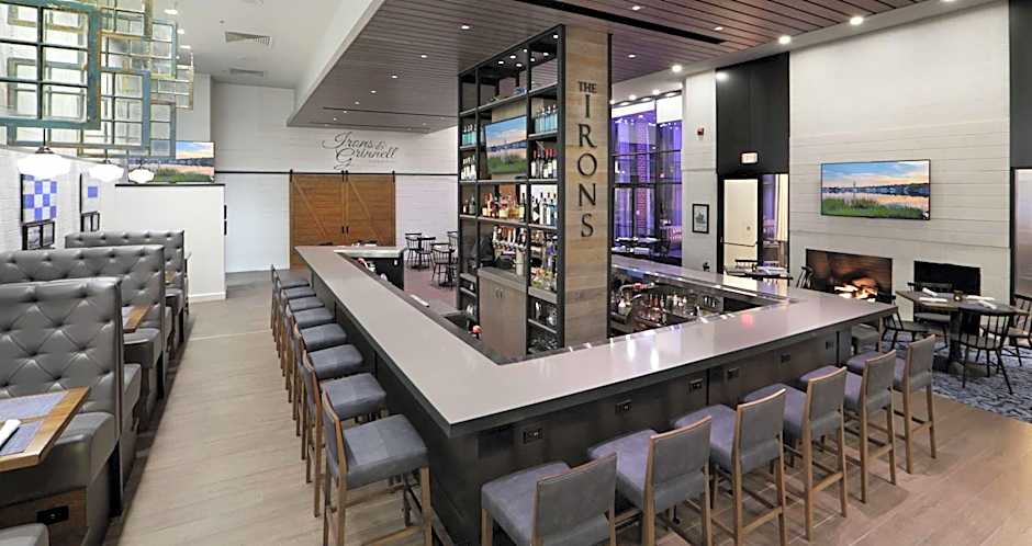 Hilton Mystic