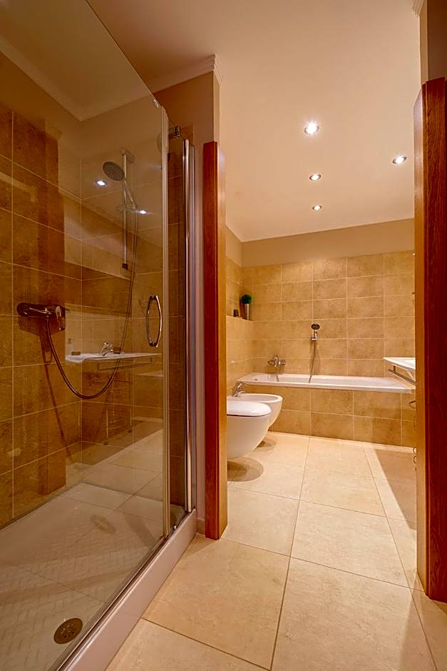 Hunger Wall Residence