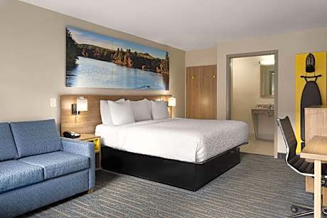King Room - Disability Access/Non-Smoking