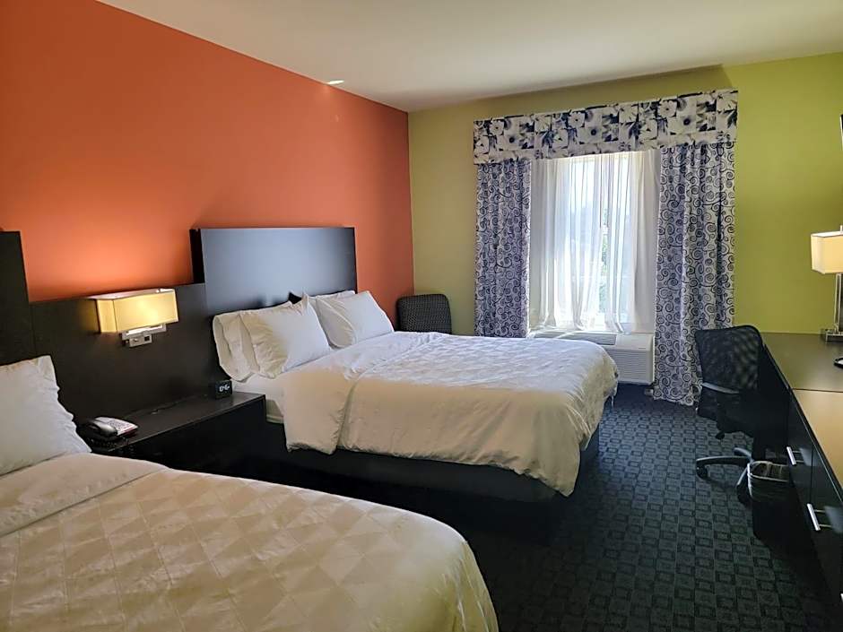 Holiday Inn Garland By IHG