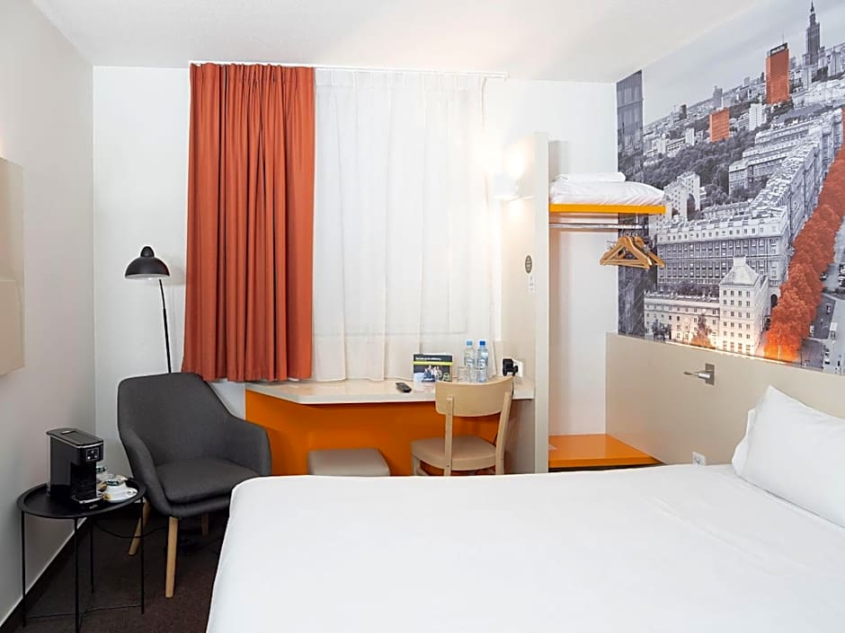 B&B Hotel Warszawa-Okęcie