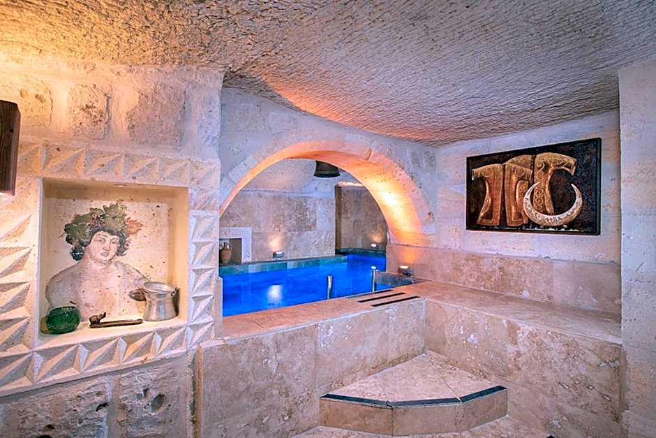 Cappa Via Cave Hotel