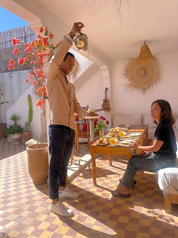 Riad Yu Yu
