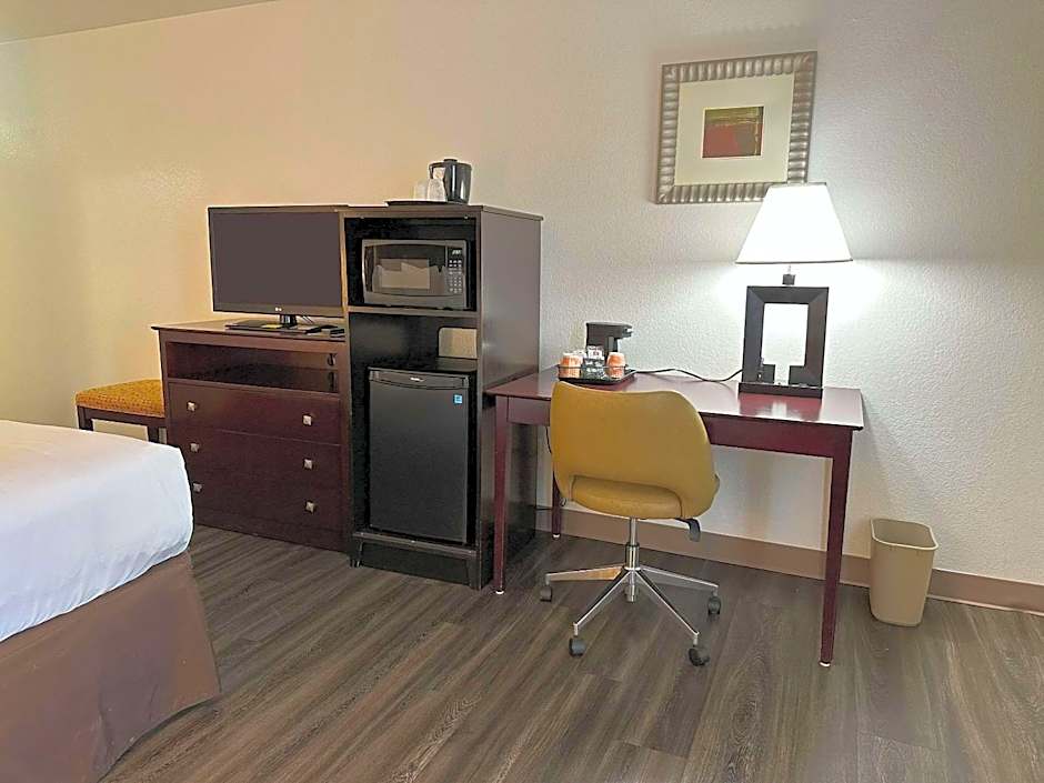 Quality Inn & Suites Everett