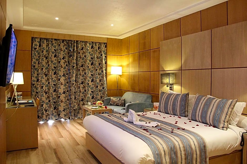 Zaki Hotel