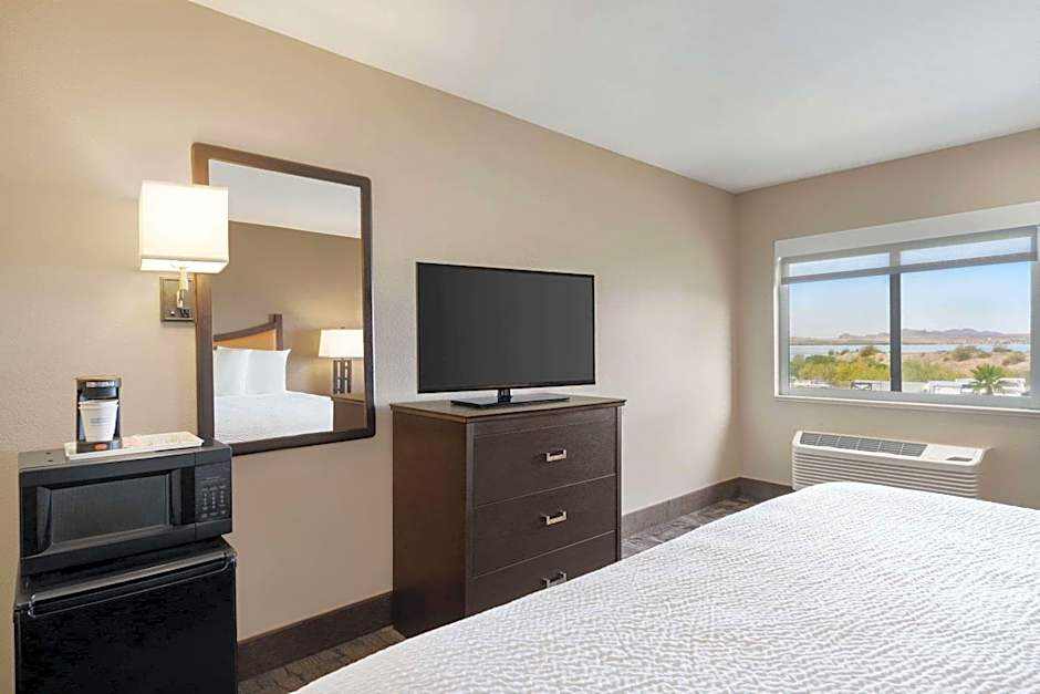 Travelodge by Wyndham Lake Havasu