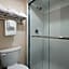 Holiday Inn & Suites Richmond West End By IHG