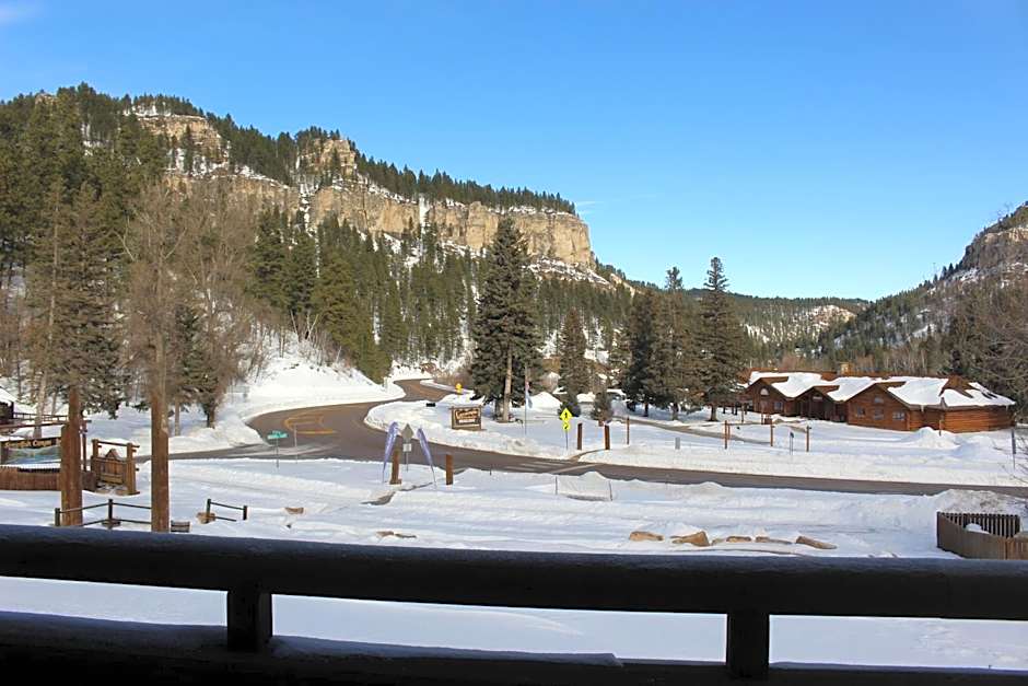 Spearfish Canyon Lodge