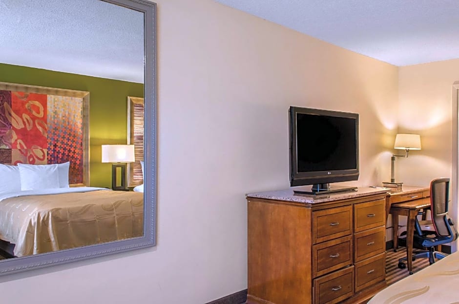 Quality Inn & Suites Laurel area – Laurel, MS