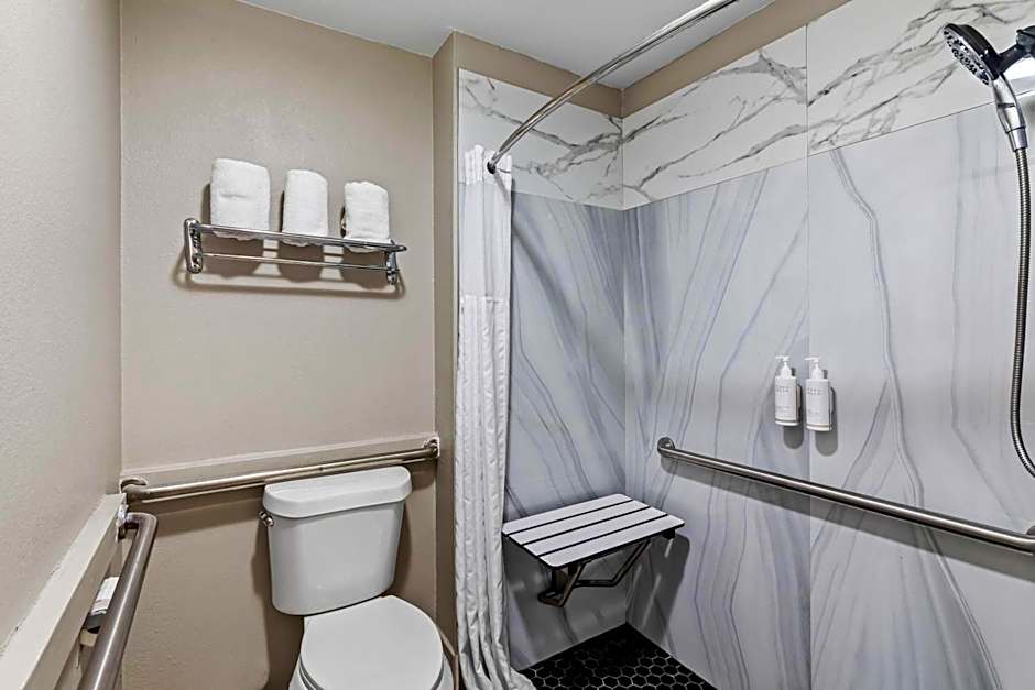 Super 8 by Wyndham Fredericksburg