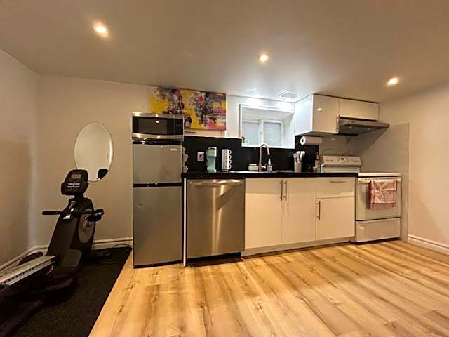 Toronto Cozy Home Retreat