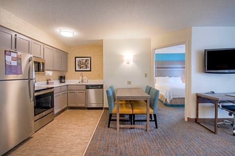 Suite, 2 Bedrooms (2 Double Beds)