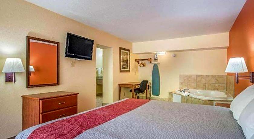 Rodeway Inn & Suites
