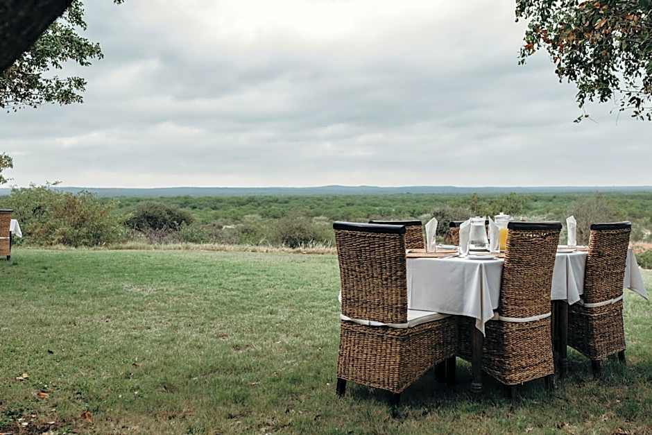 Mopane Bush Lodge