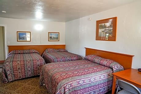 Basic Triple Room
