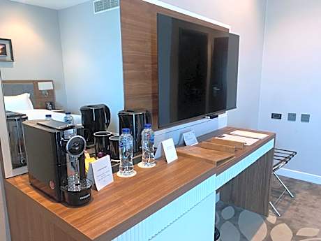 Standard with 1 King Bed