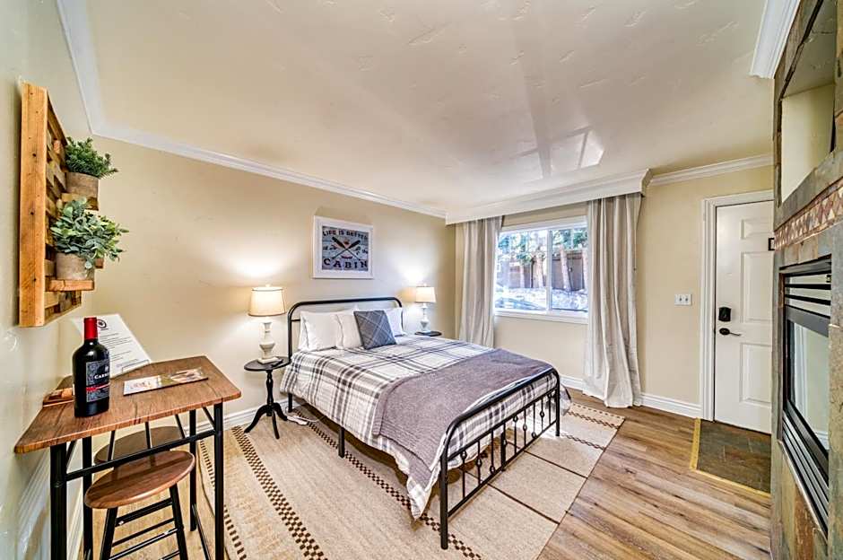 Moose and Maple Lodge