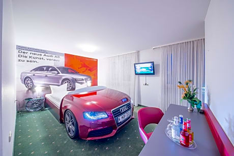Double Room with Audi Bed