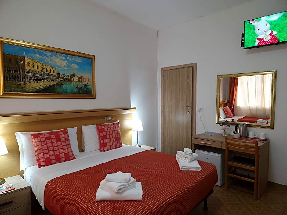 HOTEL TiTO