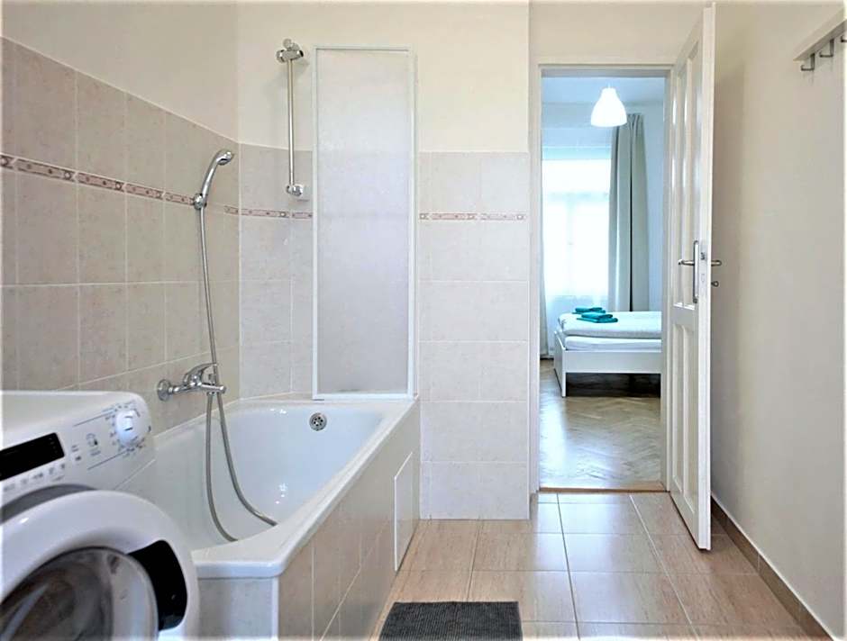 Angel City Aparthotel