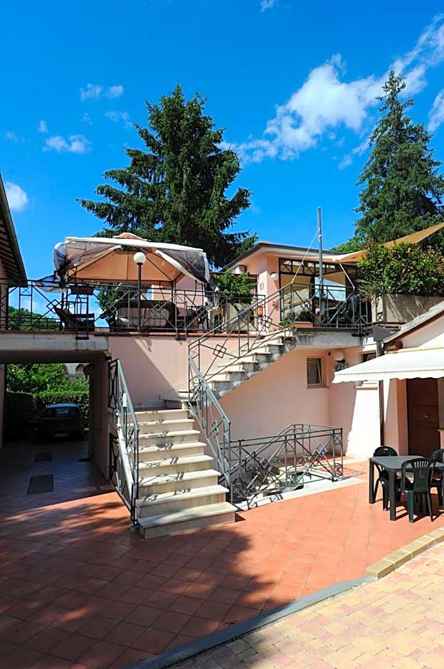 Hotel Athena
