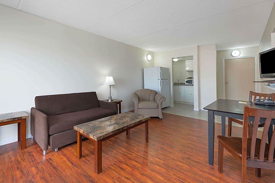 Super 8 by Wyndham Cambridge/Kitchener/Waterloo Area