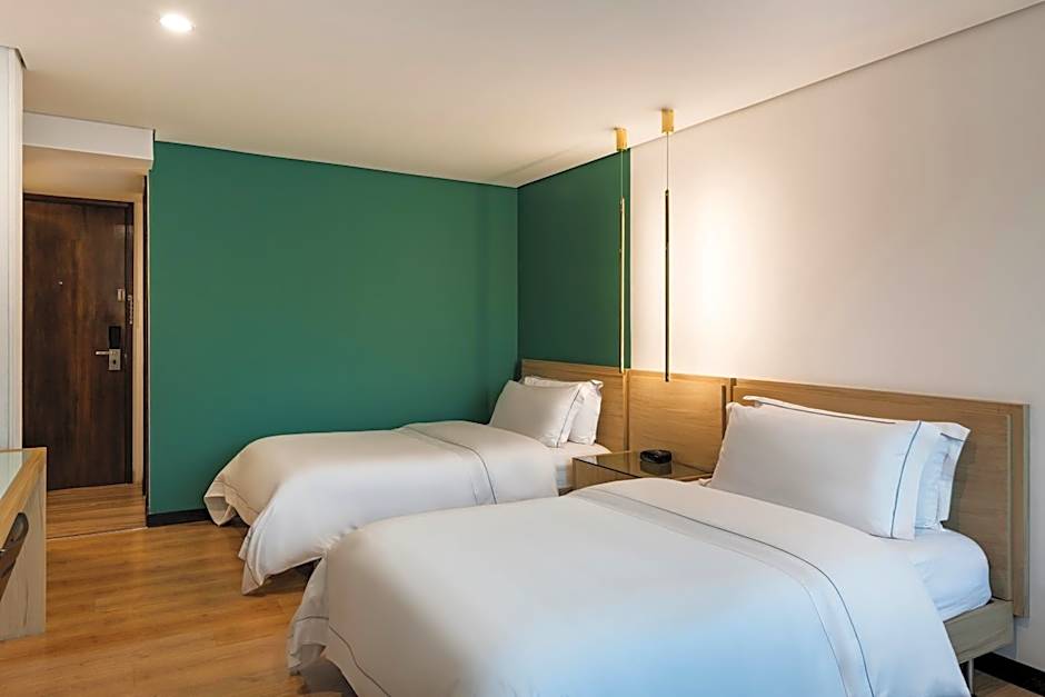 Photo 1 of 6 of Triple Room