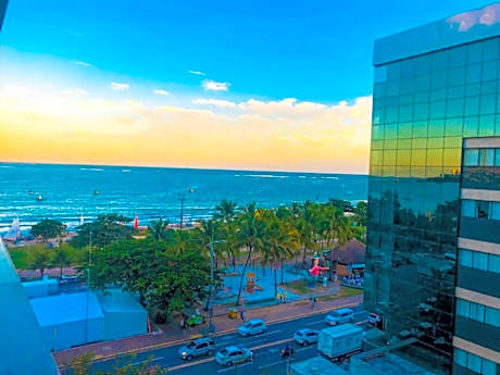 T-36: Flat charmoso a Beira mar da Pajuçara