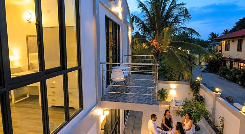 SIS Tourist Villa