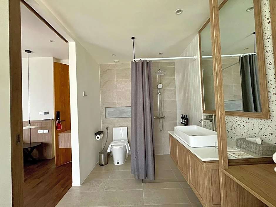 Shanti-Retreat Hotel