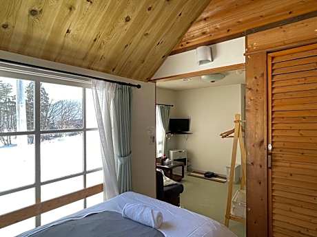 Suite with Mountain View