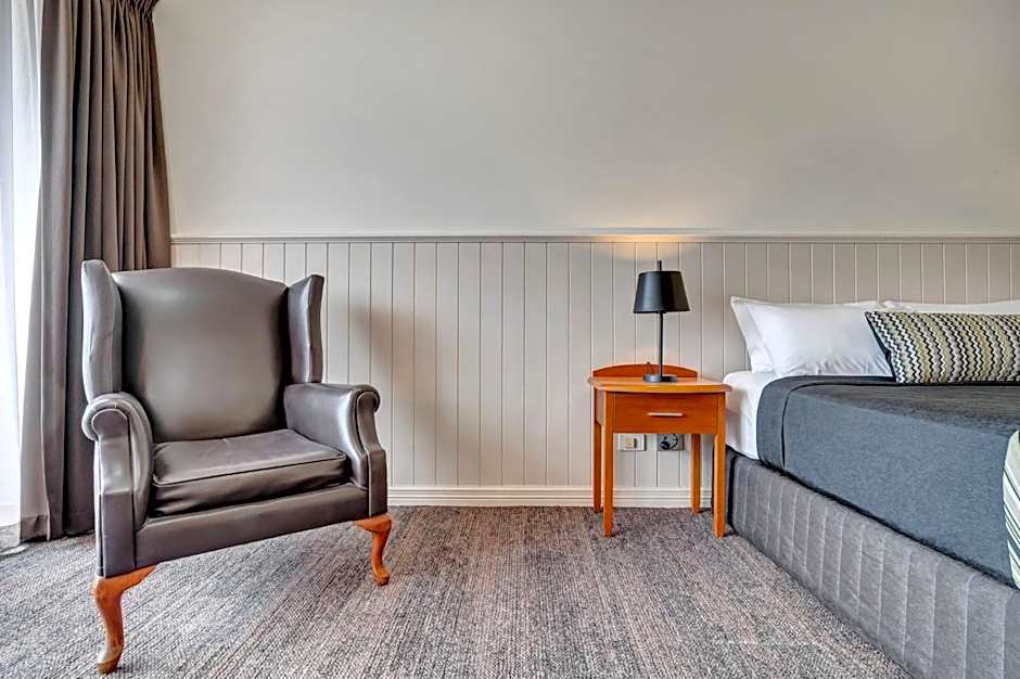 City Oasis Inn Townsville, SureStay Collection by BW