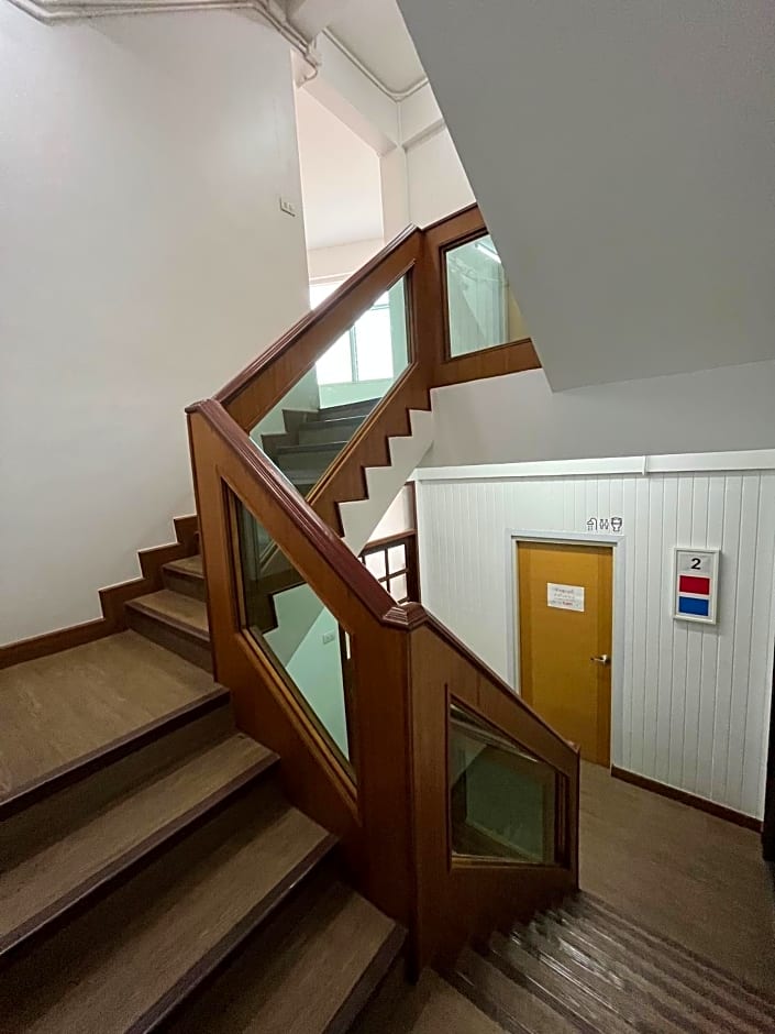 Dao Jaras Fah Hometel ดาวจรัสฟ้าโฮมเทล