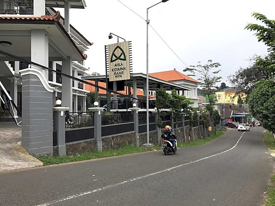 Avila Ketapan Rame Hotel