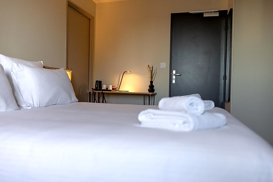 Logis Hôtel & Restaurant Le Vert Bocage