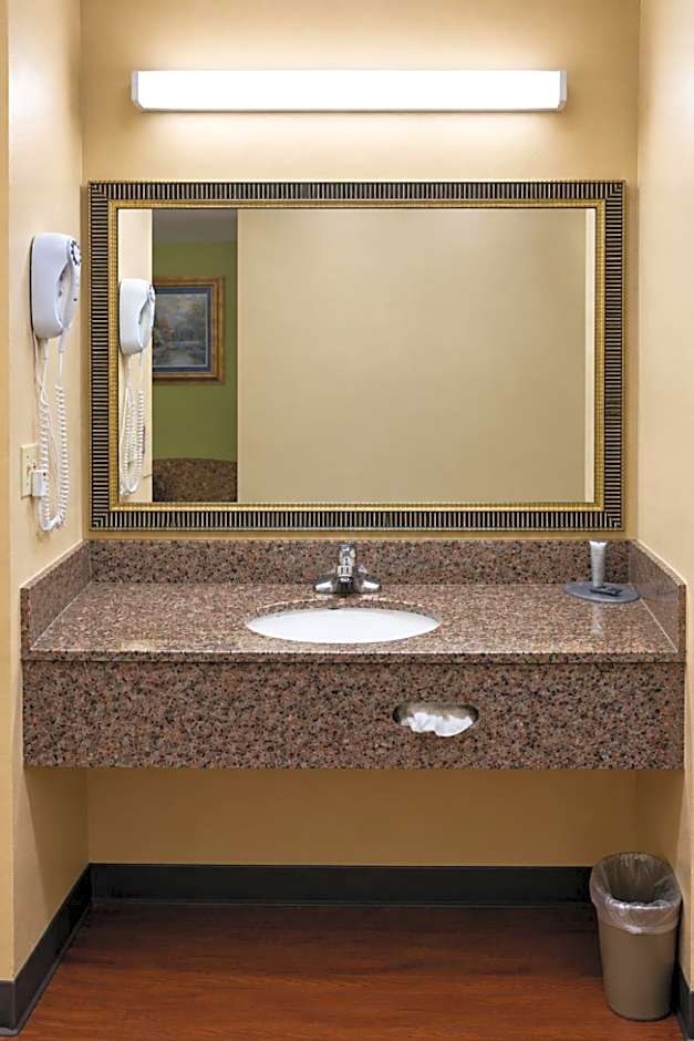 Jameson Inn & Suites Hazlehurst