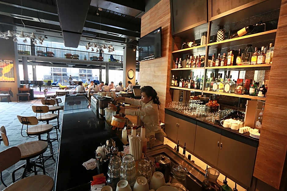 Java Paragon Hotel & Residences