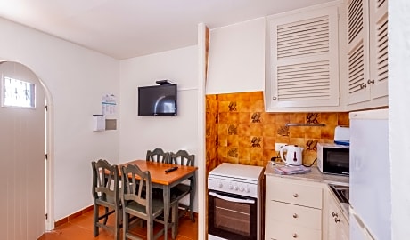 APARTAMENT ONE BEDROOM WITH BALCONY OR TERRACE