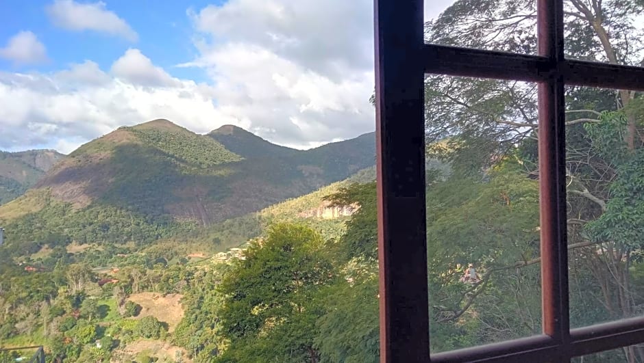 Itaipava, Cabana No Alto do Vale