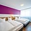Hotel S16