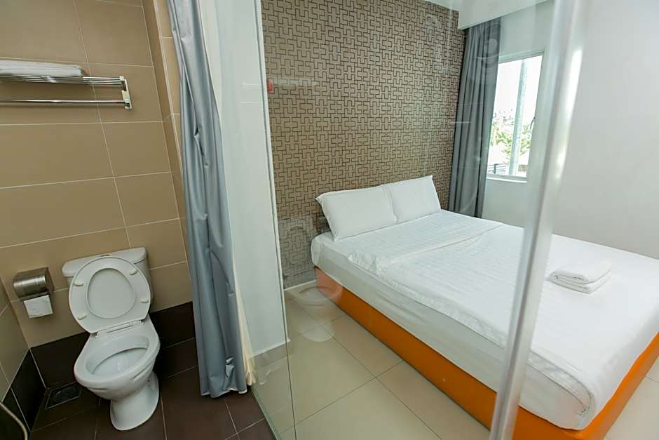 1 Hotel Mahkota Cheras