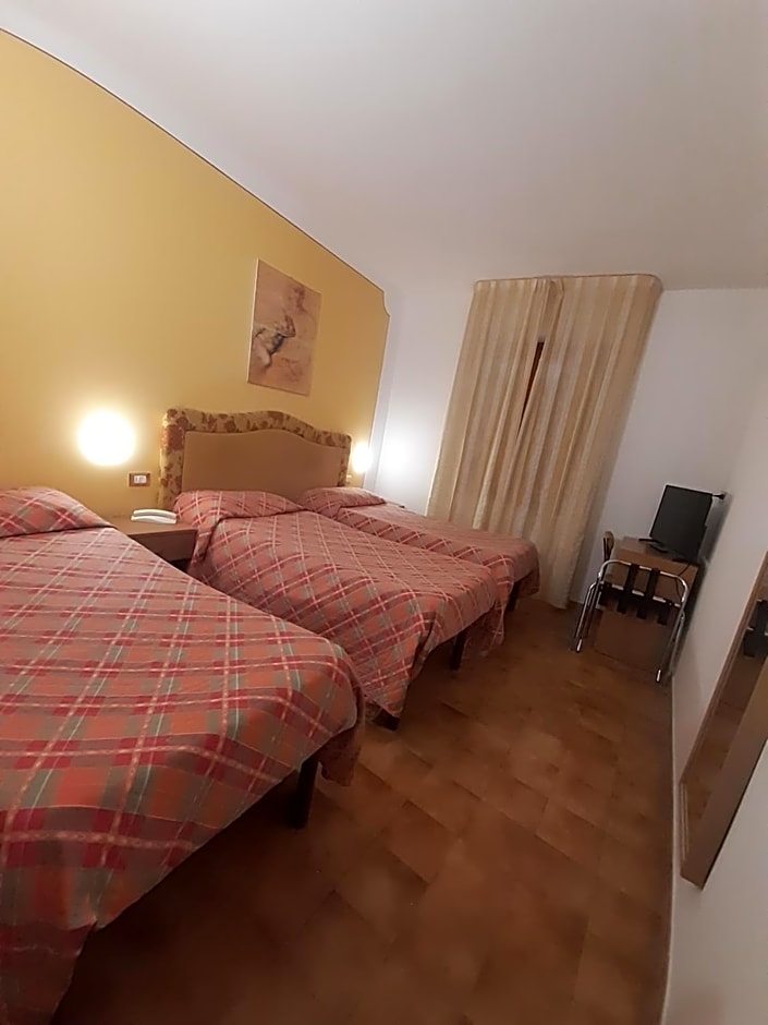 Hotel Ambrogini